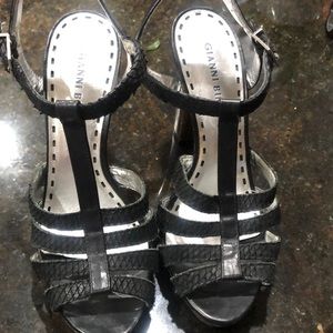 Gianni Bini Black Sandals - 3” heels